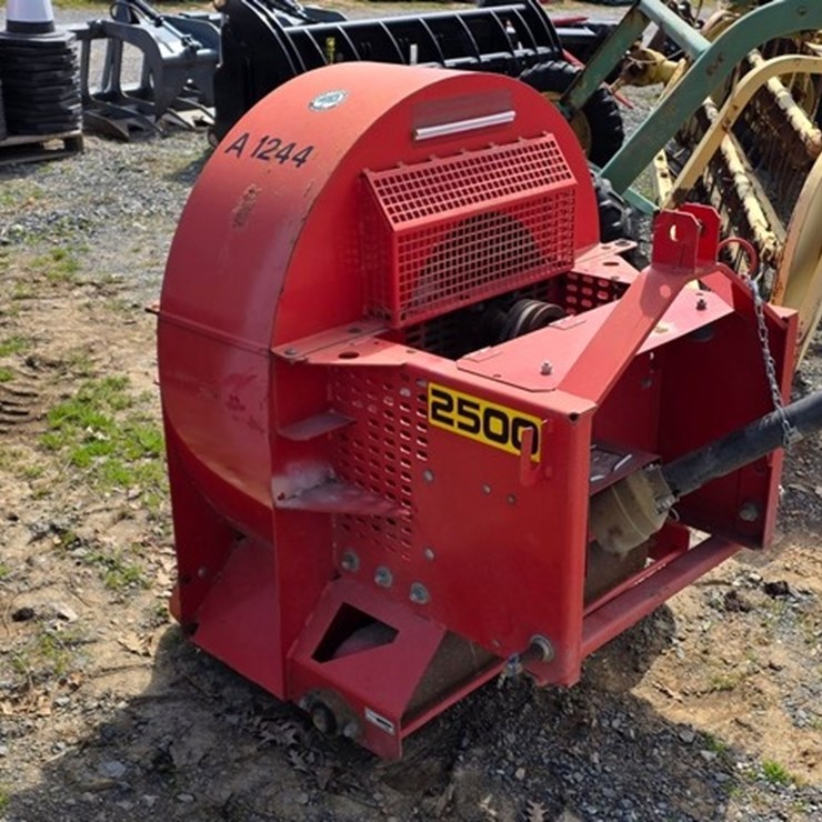 Agri Metal 2500 3pt. Blower