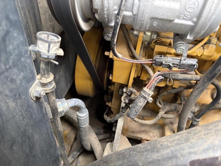 2008-deere-624j-image-54