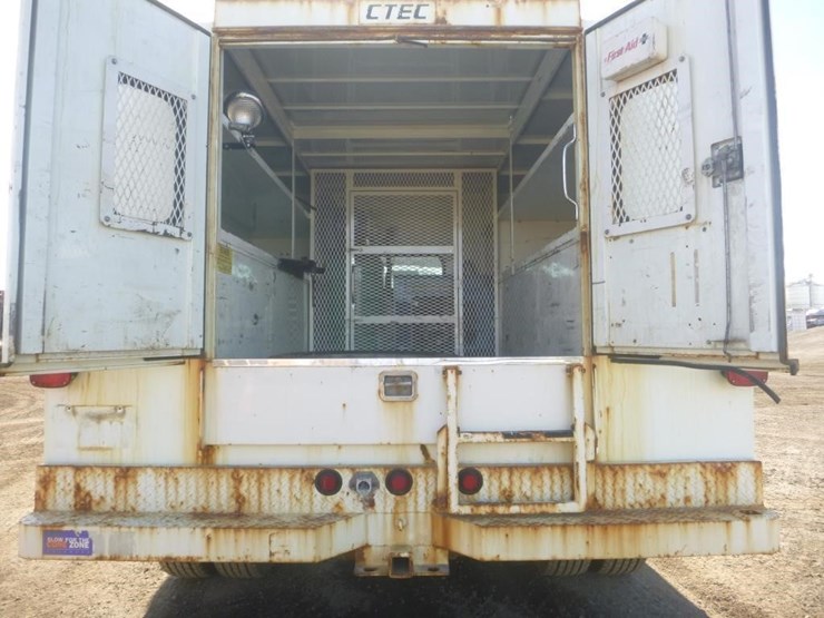 2003-ford-f450-image-8