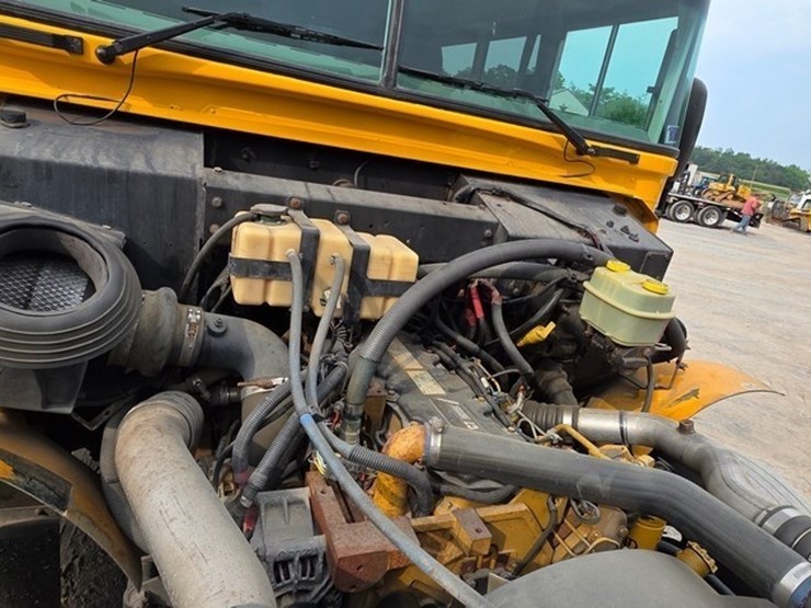 2008-caterpillar-c7-image-43