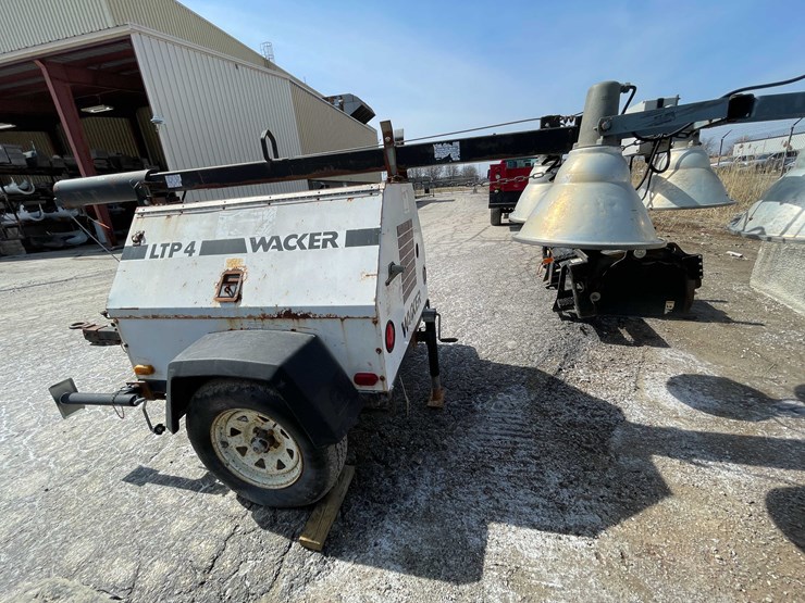 #5692-•-wacker-light-tower-image-8