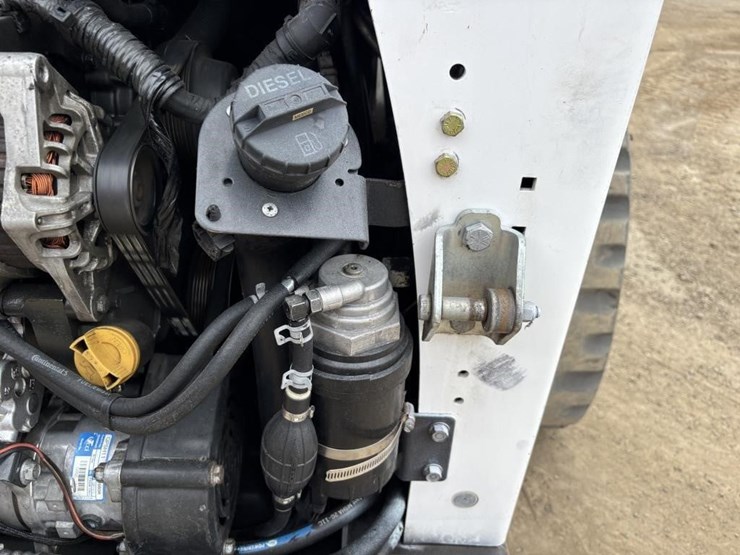 2019-bobcat-t650-image-42