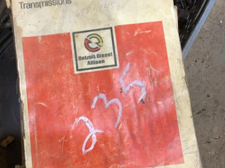 #235-•-hydraulic-pump,-tools,-and-parts-image-4