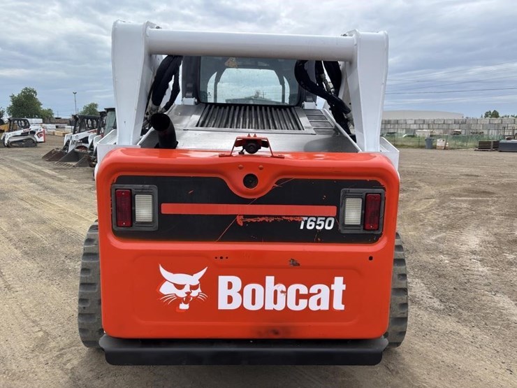 2019-bobcat-t650-image-8