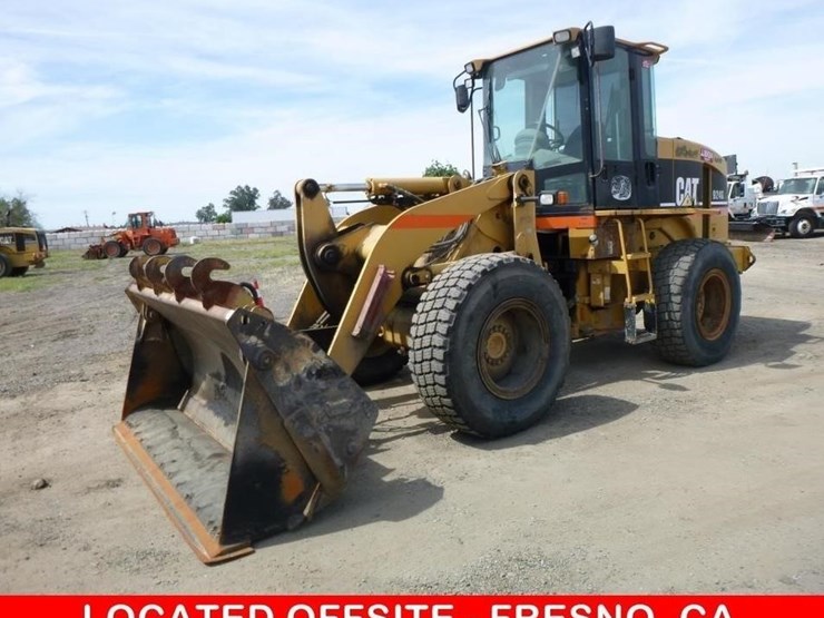 2004-caterpillar-924gz-image-1