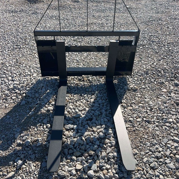 AGT Skid Steer Pallet Forks