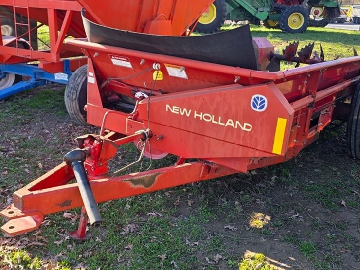 new-holland-155-image-2