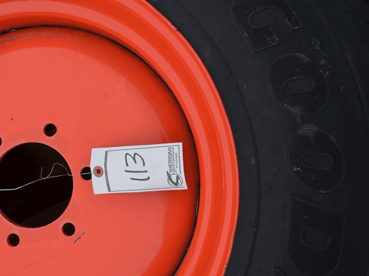 kubota-rim-&-tire-image-3