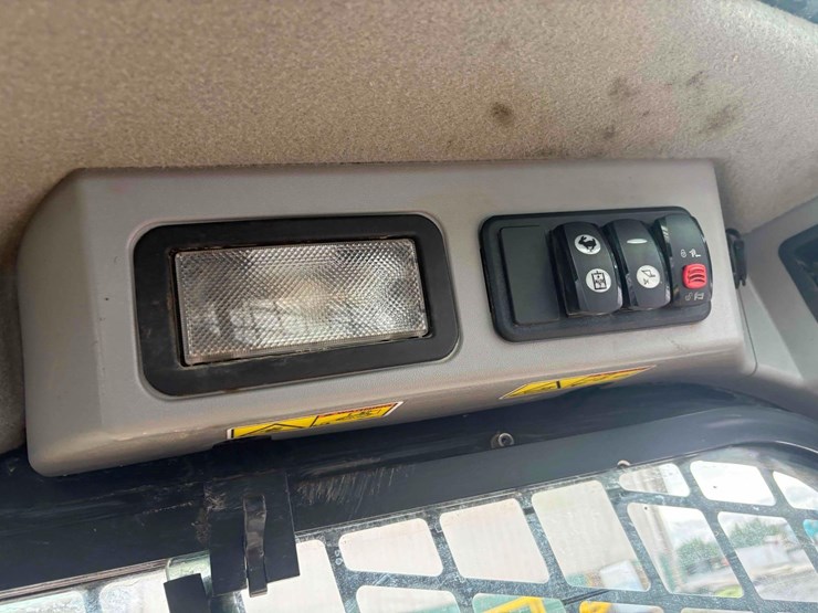 2019-caterpillar-272d2-image-18