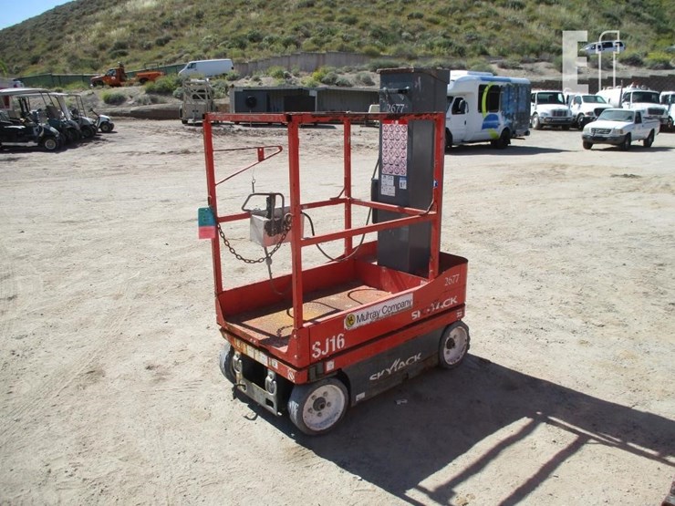 2017-skyjack-sj16-image-3