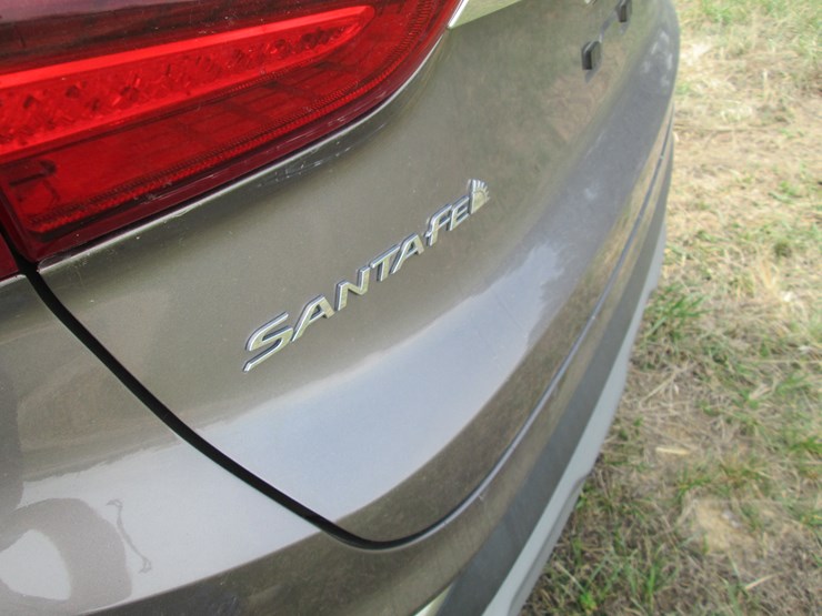 2019-hyundai-santa-fe-image-7