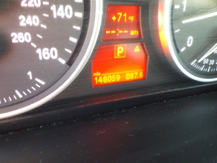 2011-bmw-x5-image-14