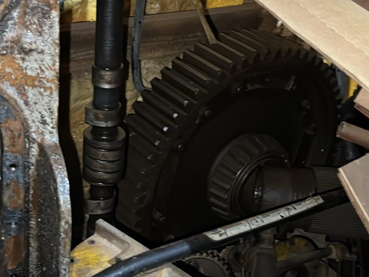 #262-•-engine-parts-image-9