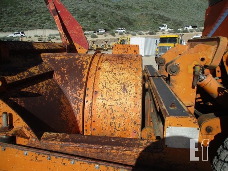 1992-caterpillar-c13-image-25