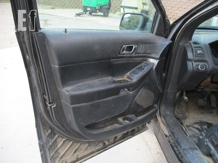 2014-ford-explorer-image-14