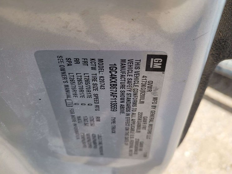 2010-chevrolet-silverado-2500-lt-image-20