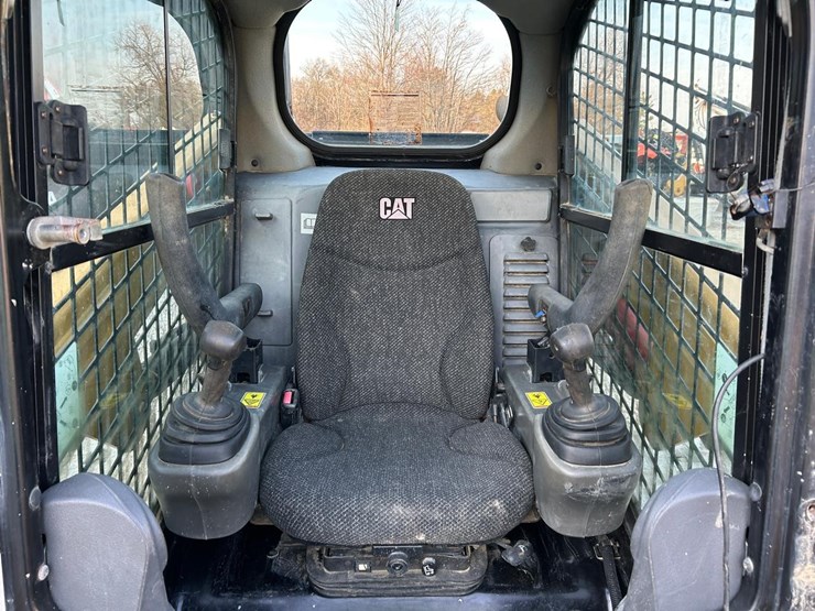 2018-caterpillar-279d-image-19