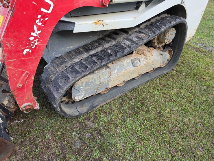 2022-takeuchi-tl8r-image-7