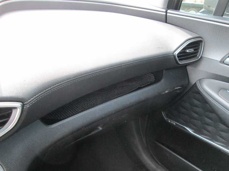 2019-hyundai-santa-fe-image-26