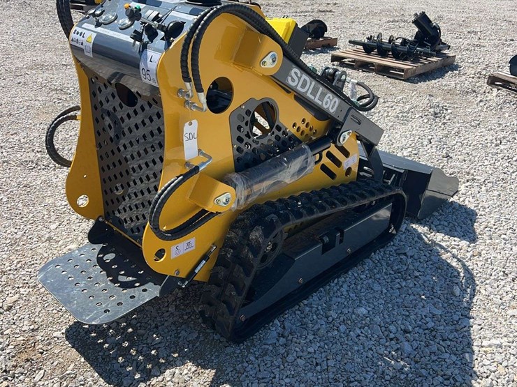 2026-sdlanch-dll60-mini-skid-steer-image-5