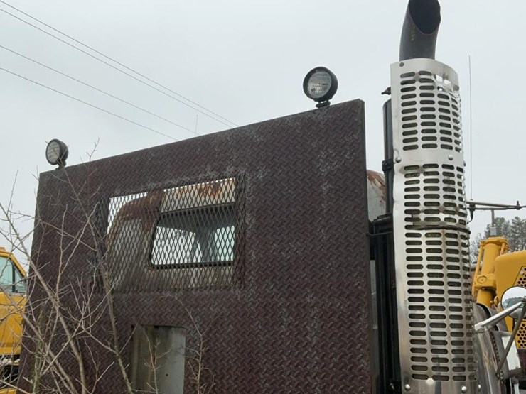 1984-gmc-9500-image-50