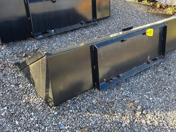 new-swict-84"-skidloader-bucket-image-1