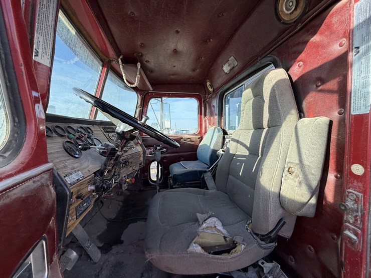 1986-western-star-4964-image-11