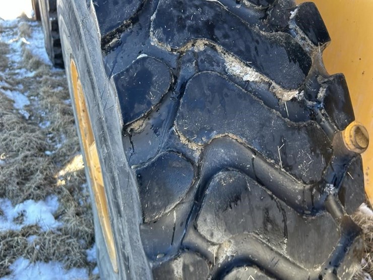 1997-volvo-l90c-image-25