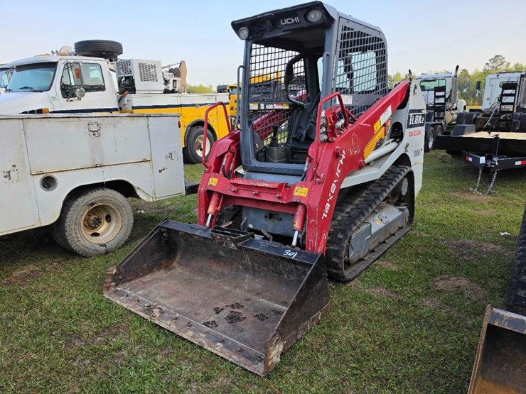 2022-takeuchi-tl8r2-image-1