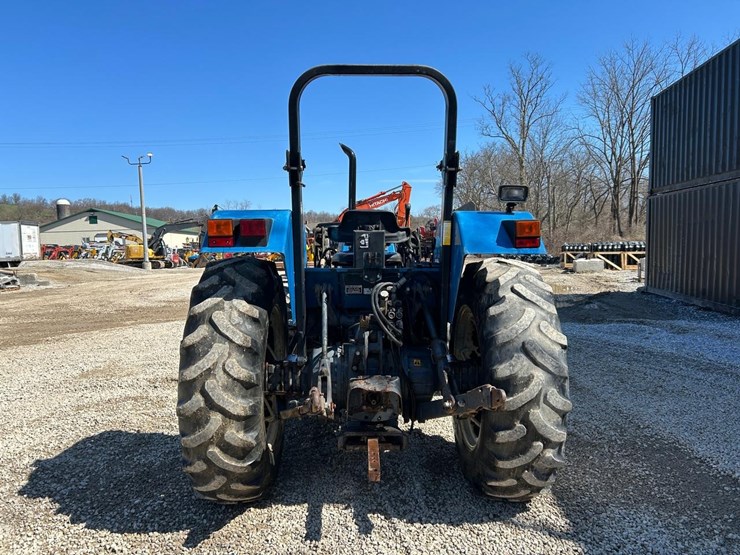 new-holland-5640-image-3