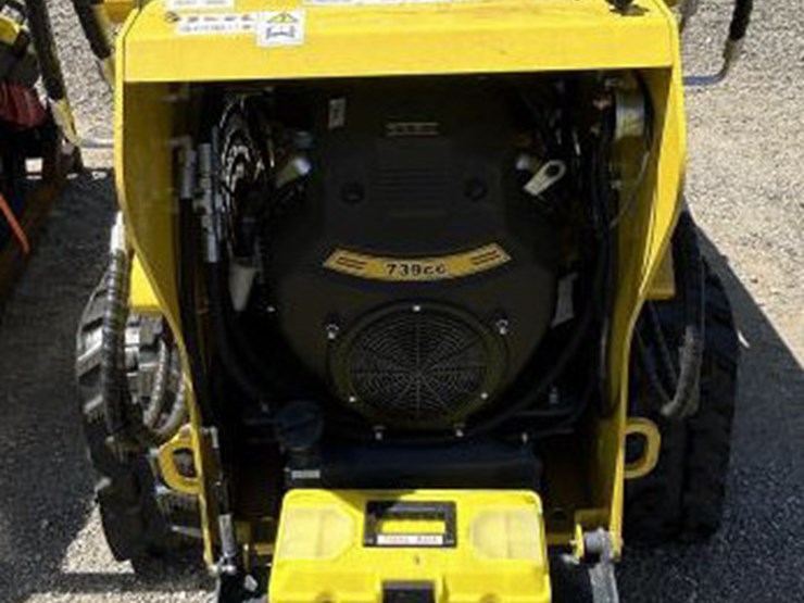#35-•-mini-skid-steer-loader---gas-image-4