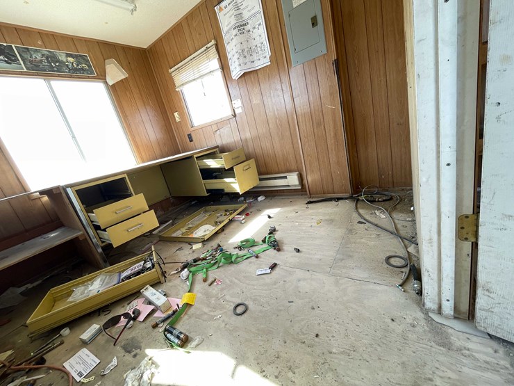 #5667-•-job-office-trailer-image-42