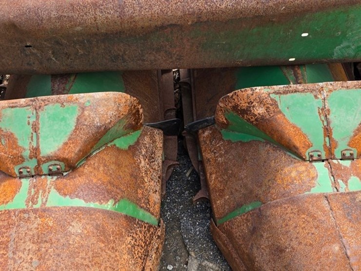 john-deere-444-image-9