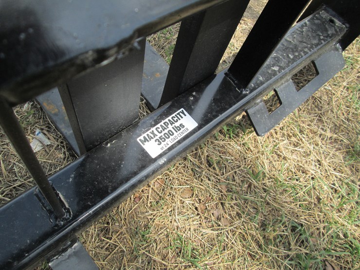 #44056-•-4'-skid-steer-forks-image-4