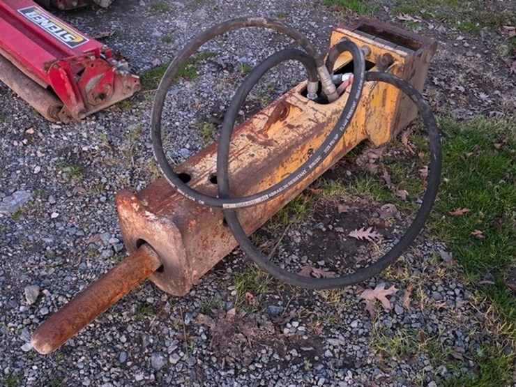 excavator-rock-hammer-(works)-image-2