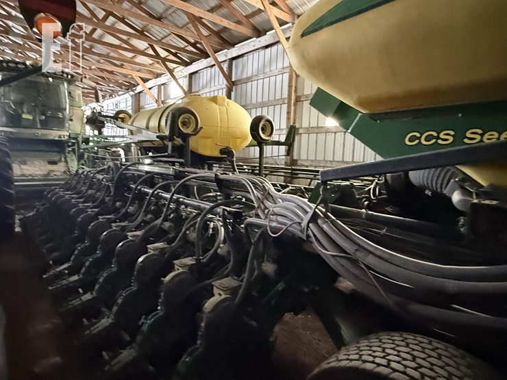 2010-john-deere-db60-image-18