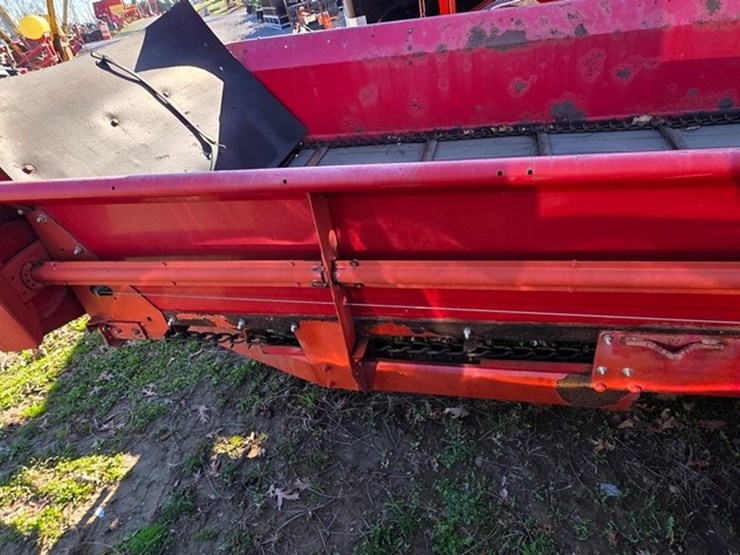 new-holland-155-image-15