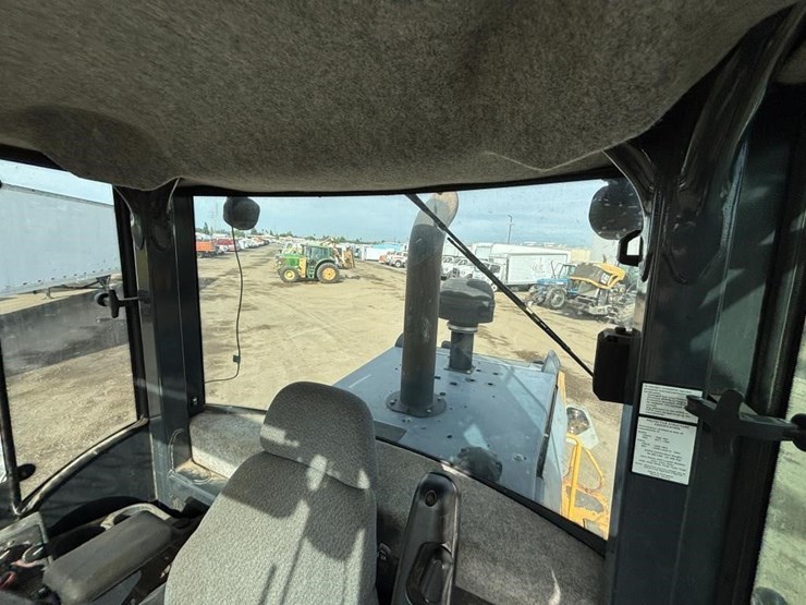 2008-deere-624j-image-42