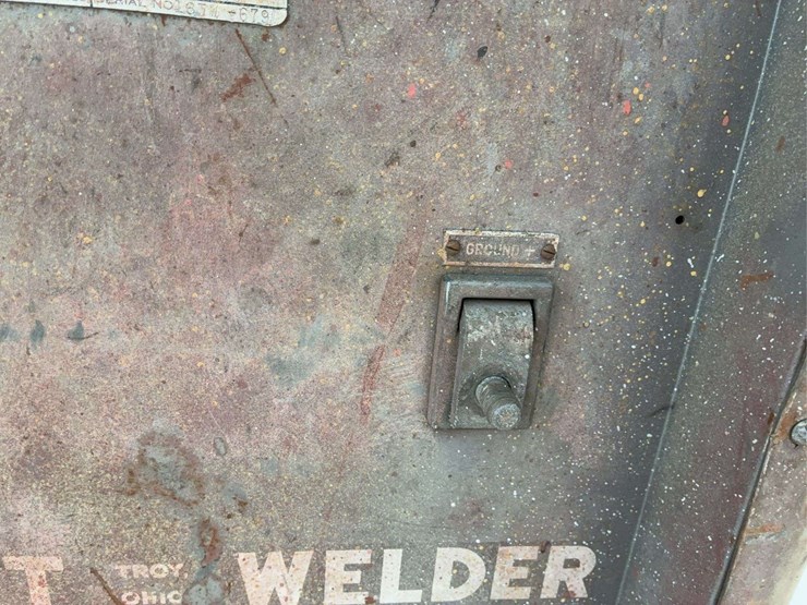 hobart-industrial-stick-welder,-heavy-duty-steel-cabinet-td416-image-10