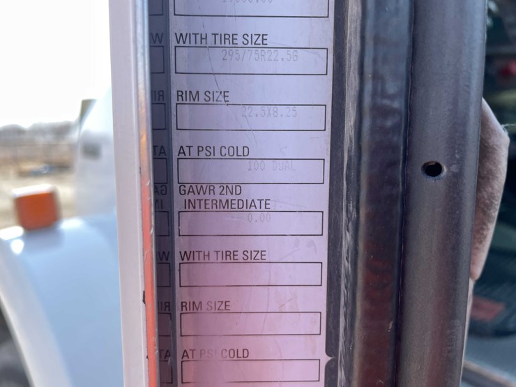 2004-kenworth-t800-image-58