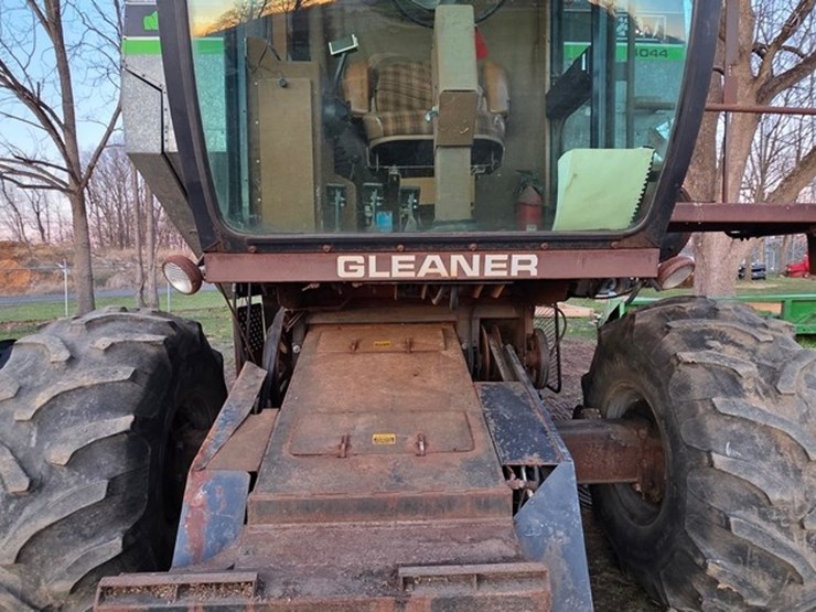 gleaner-r40-image-35