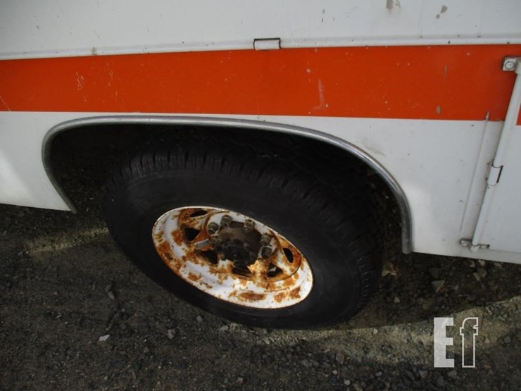 2002-dodge-2500-image-17