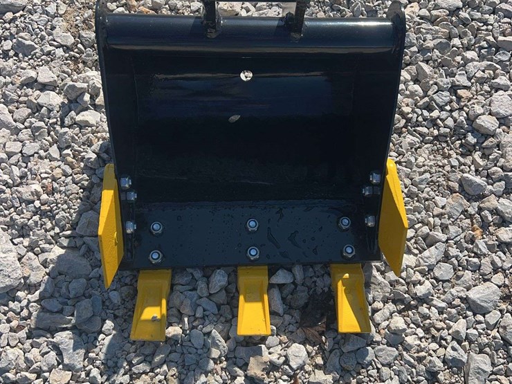 sdlanch-mini-excavator-bucket-image-1