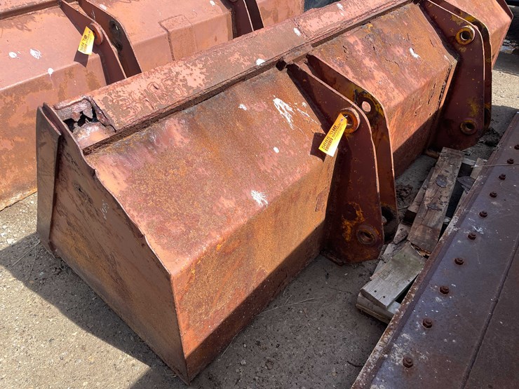 #5685-•-pin-on-bucket-image-14