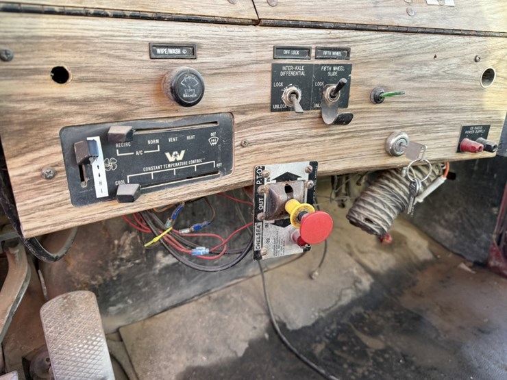 1986-western-star-4964-image-15