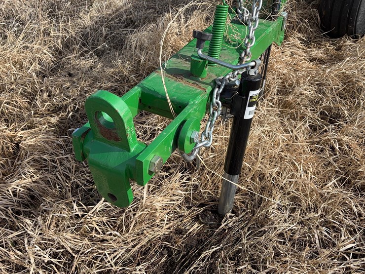 2023-john-deere-1590-image-9