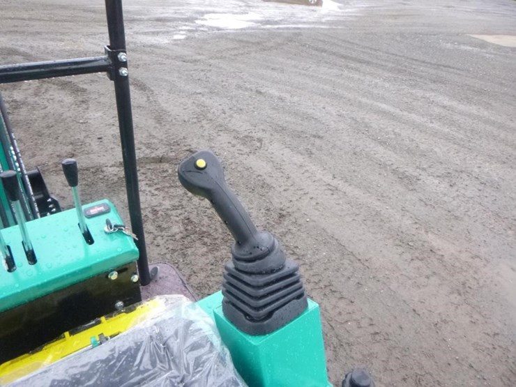 2026-agt-mh12rx-hydraulic-excavator-image-23