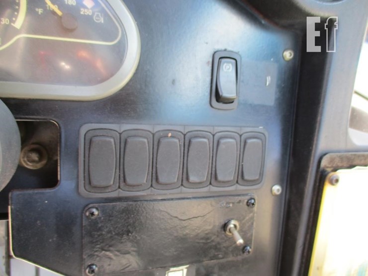 2007-genie-gth1056-image-10