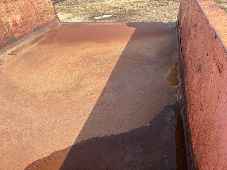 1989-ford-l8000-image-15