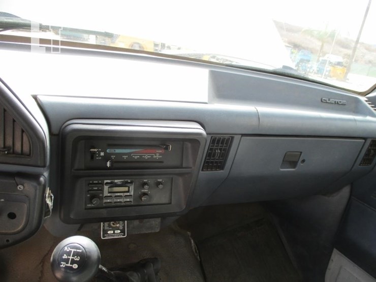 1990-ford-f-super-duty-image-8